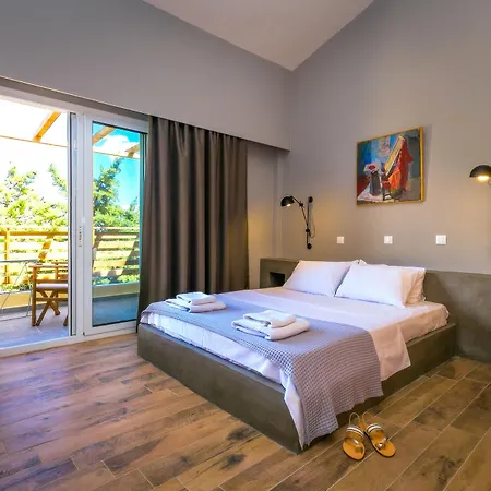 Trypiti Hotel 3*