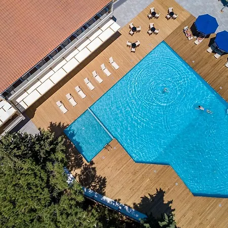 Trypiti Hotel 3*