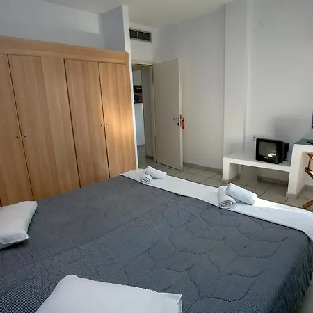 Trypiti Hotel 3*