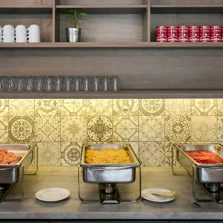 Trypiti Hotel 3*