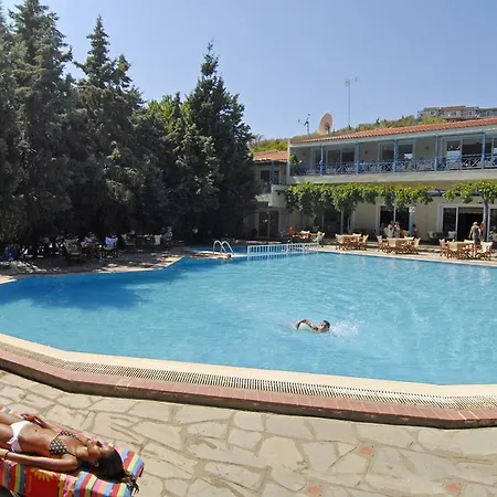 Otel Trypiti 3*