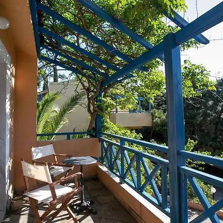 Otel Trypiti